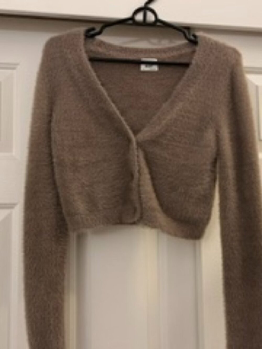 Aritzia Fuzzy Soft Cropped Cardigan